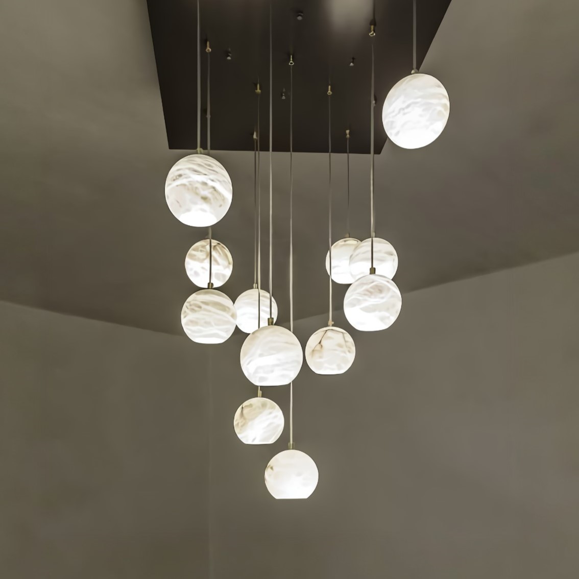 Потолочный светильник  United Alabaster RAIN | interior market