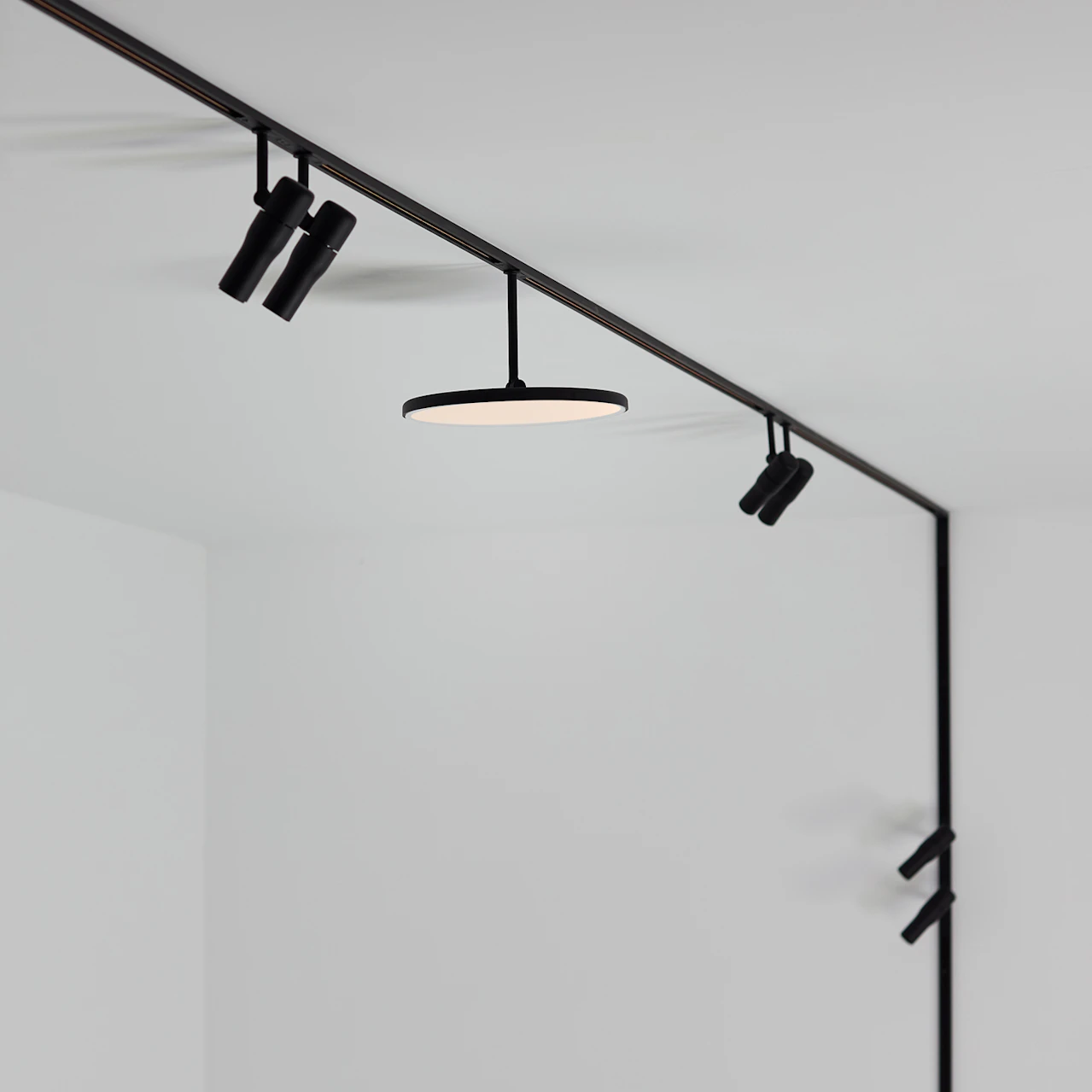 Технический свет Flos Zero Track | interior market