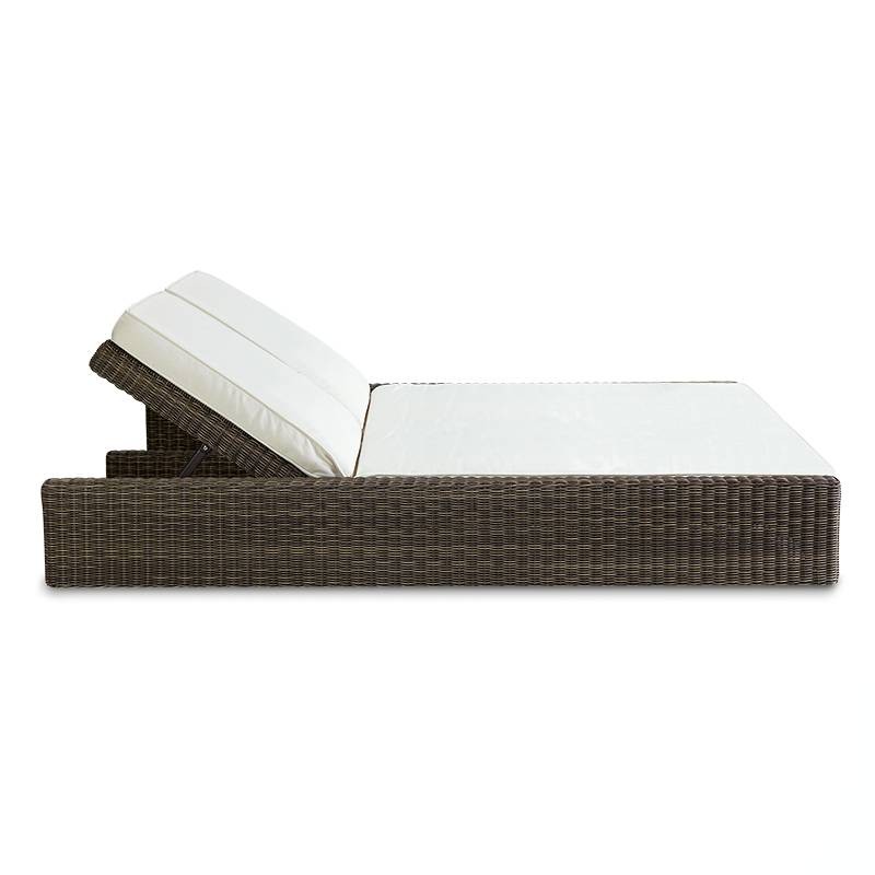 Шезлонг-кровать для улицы Ethimo Cube | interior market