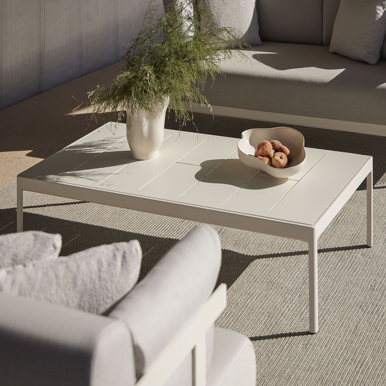 Кофейный столик для улицы Point1920 Legacy | interior market