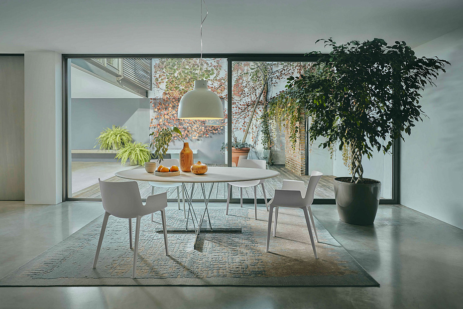 Обеденный стол Kartell Viscount - фото-2 | interior market Обеденный стол Kartell Viscount - фото-2 | interior market