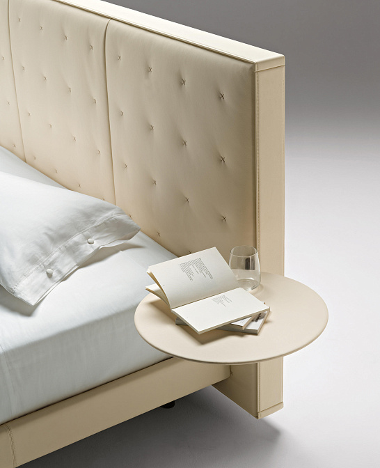 Кровать Poltrona frau Jack - фото-2 | interior market