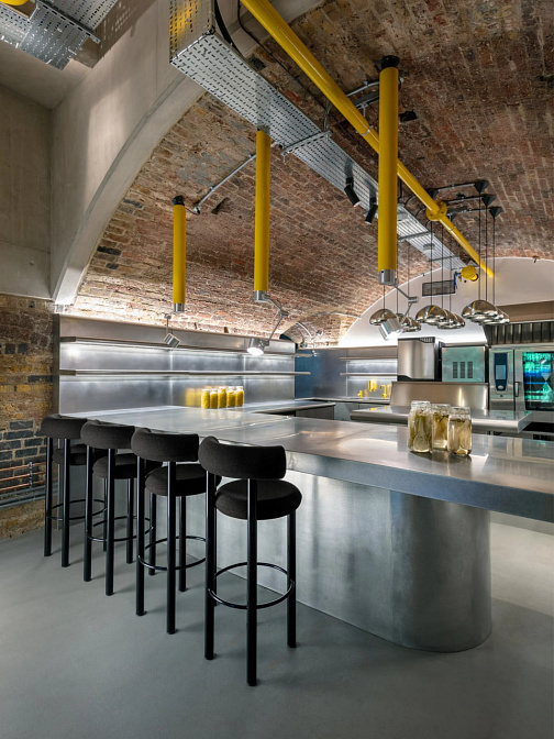 Барный стул Tom Dixon Fat bar stool - фото-6 | interior market