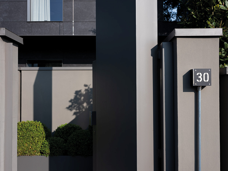 Уличный светильник  Lombardo  - фото-3 | interior market Уличный светильник  Lombardo  - фото-3 | interior market