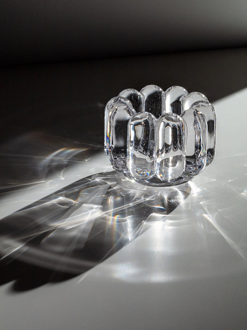 Подсвечник  Tom Dixon Press Vertical Tealight Holder - фото-2 | interior market
