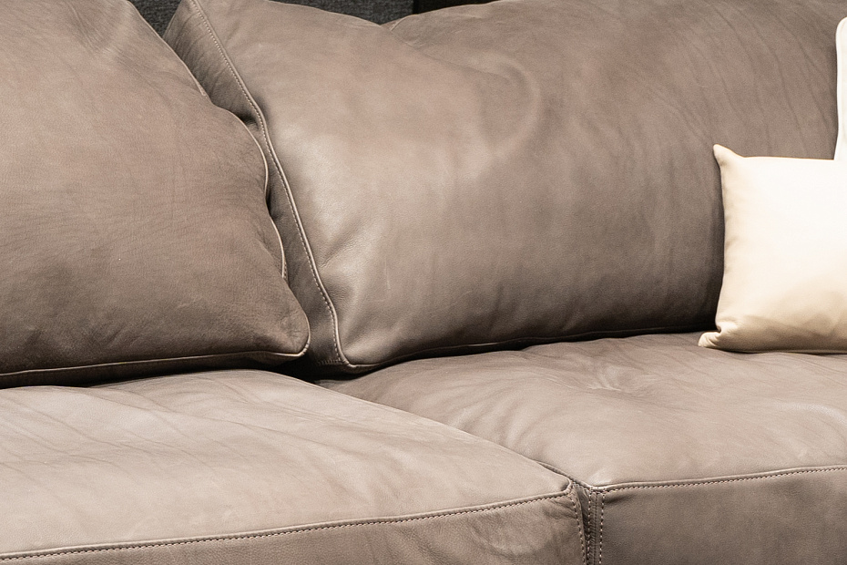 Диван Baxter Budapest extra brown/plume glace - фото-7 | interior market