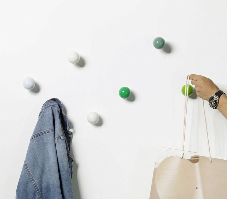Вешалка Vitra Coat Dots - фото-2 | interior market