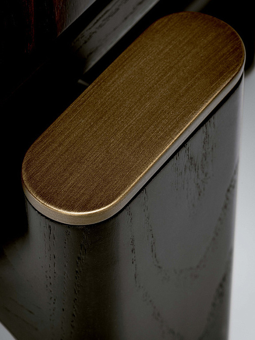 Шкаф Poltrona frau Duo - фото-5 | interior market Шкаф Poltrona frau Duo - фото-5 | interior market