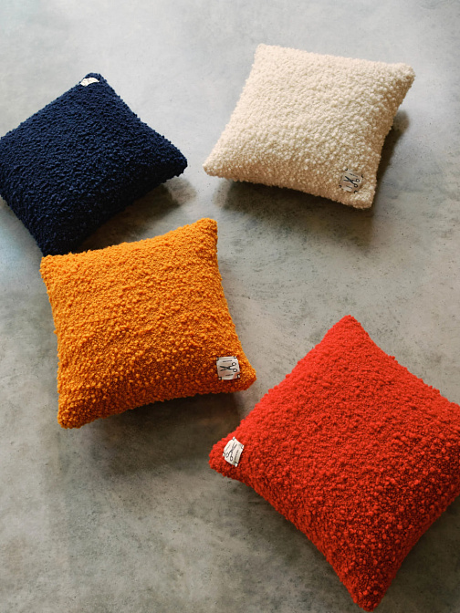 Декоративная подушка  Tom Dixon Bobble Cushion - фото-4 | interior market