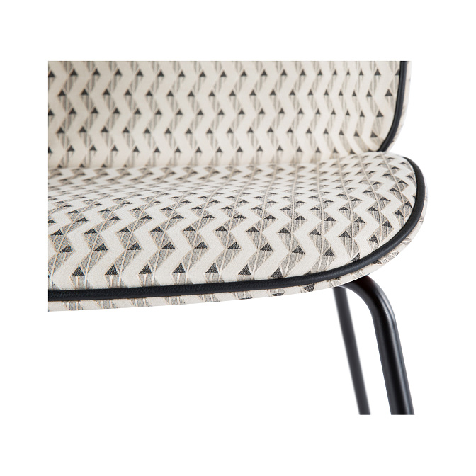 Стул Gubi Beetle Dining Chair Fully Upholstered - фото-7 | interior market