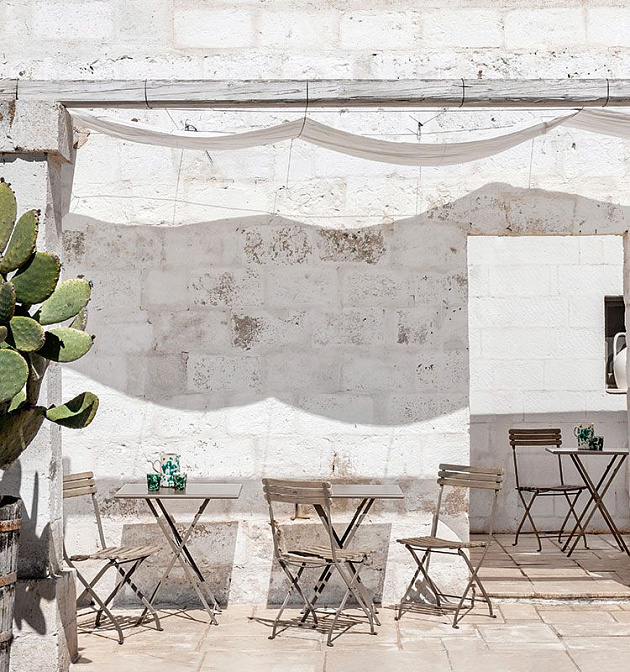 Складной стол для улицы Ethimo Flower - фото-2 | interior market