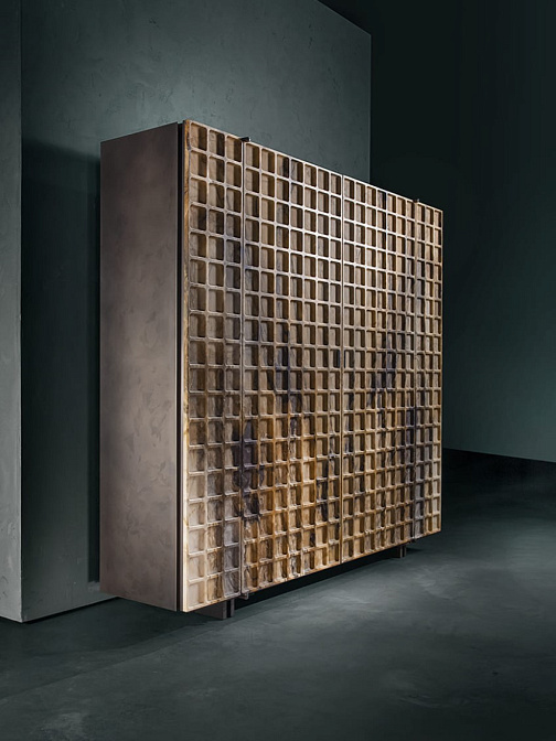 Распашной шкаф Henge Checkmate Cabinet - фото-5 | interior market