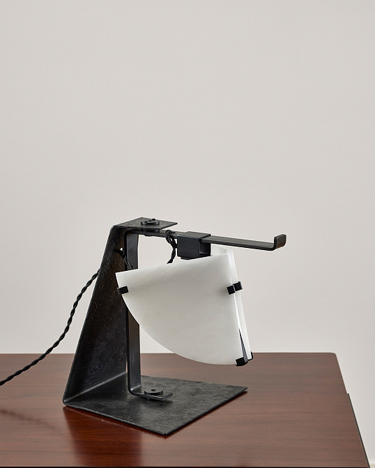 Настольная лампа Pierre Chareau Quart de rond - фото-2 | interior market