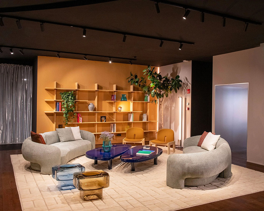 Журнальный столик Cassina Fluid Joinery - фото-4 | interior market