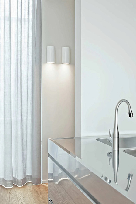 Технический свет Flos Kap Surface Wall - фото-3 | interior market