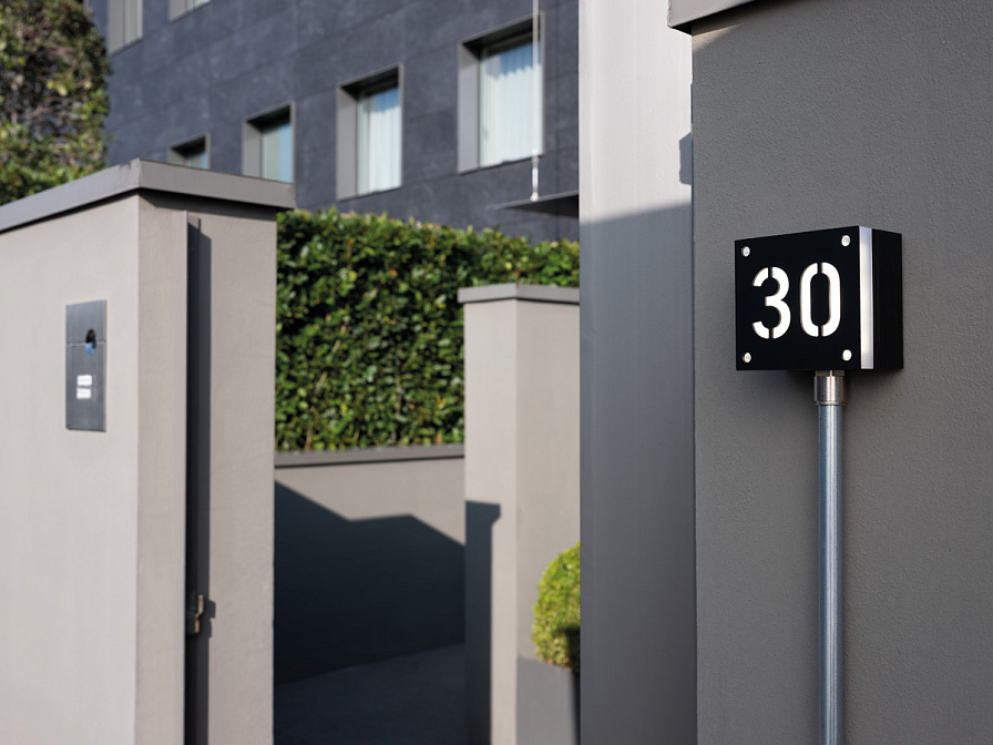 Уличный светильник  Lombardo  - фото-2 | interior market Уличный светильник  Lombardo  - фото-2 | interior market