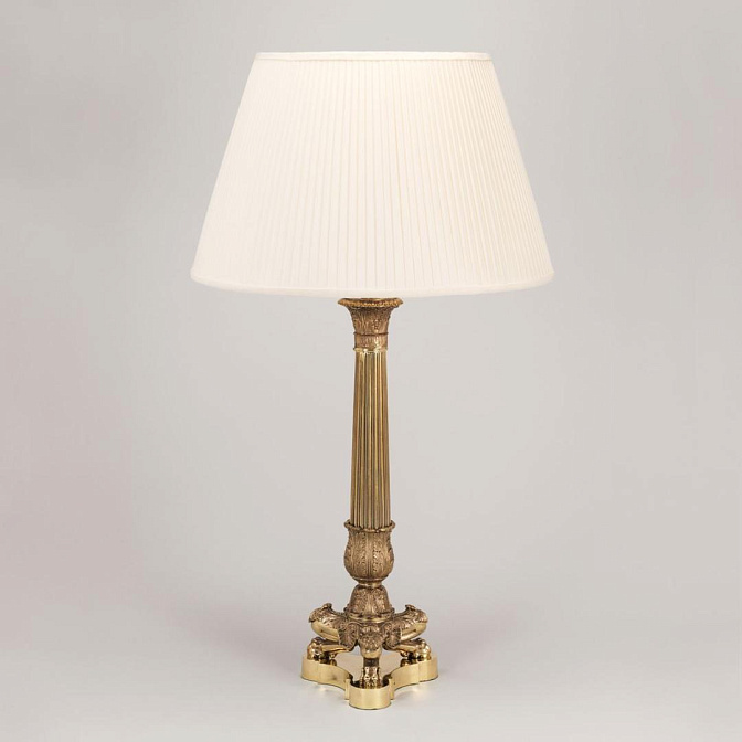 Настольная лампа Vaughan designs Saltwood Tripod Lamp - фото-1 | interior market