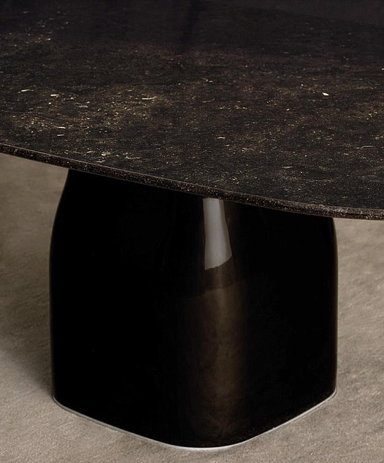 Стол Minotti SAKI - фото-3 | interior market
