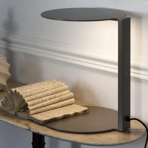 Настольная лампа Oluce  | interior market Настольная лампа Oluce  | interior market