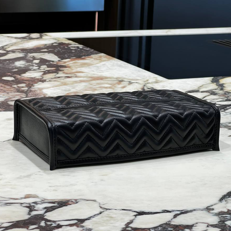 Контейнер для салфеток GioBagnara ELBA HERRINGBONE RECTANGULAR TISSUE HOLDER | interior market Контейнер для салфеток GioBagnara ELBA HERRINGBONE RECTANGULAR TISSUE HOLDER | interior market