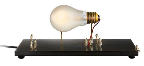 Настольная лампа Ingo Maurer I Ricchi Poveri - Monument for a Bulb | interior market Настольная лампа Ingo Maurer I Ricchi Poveri - Monument for a Bulb | interior market